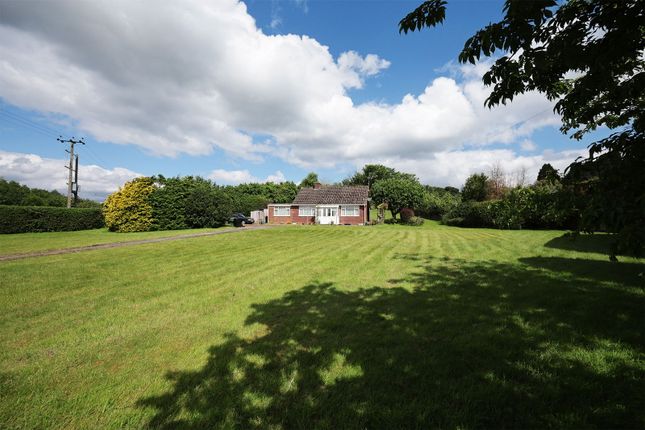 Hartle Lane, Nr Stourbridge DY9 3 bed detached bungalow for sale