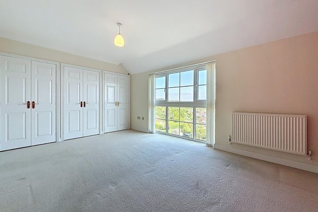 Llwyn Y Gog, Rhoose 4 bed townhouse for sale