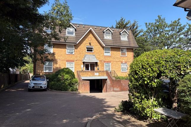 Millstream Close, London, N13 1 bed apartment for sale