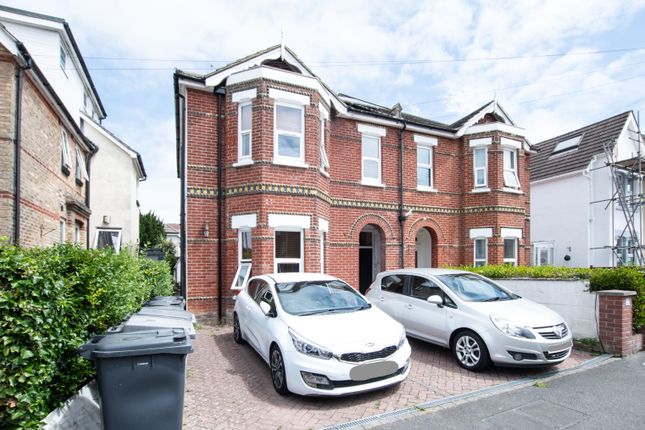 Drummond Road, Bournemouth BH1 2 bed flat for sale