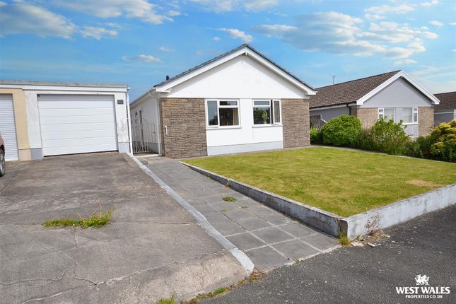 Highfield Park, Coxhill 3 bed detached bungalow for sale