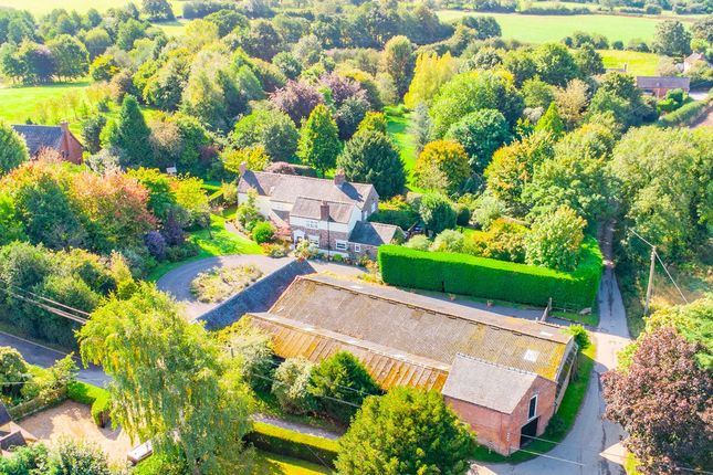 4 bed detached house