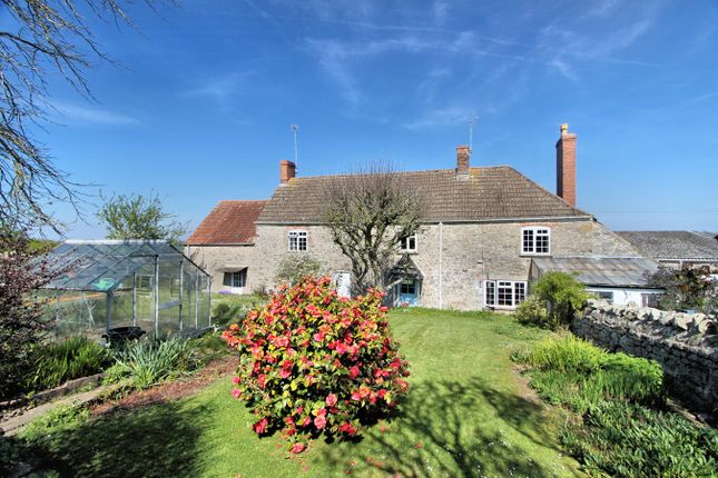 6 bedroom detached house for sale