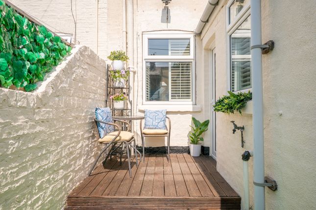 Acomb, York YO24 2 bed terraced house for sale