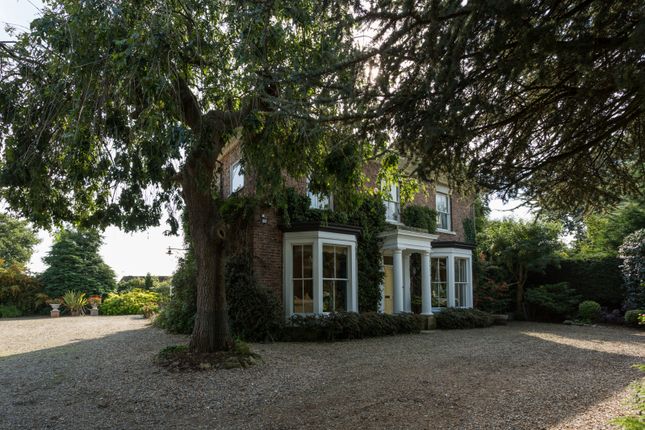 Kangel Close, Ripon, North Yorkshire... 5 bed detached house for sale