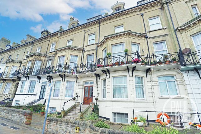 Kirkley Cliff, Kirkley, NR33 15 bed block of apartments for sale