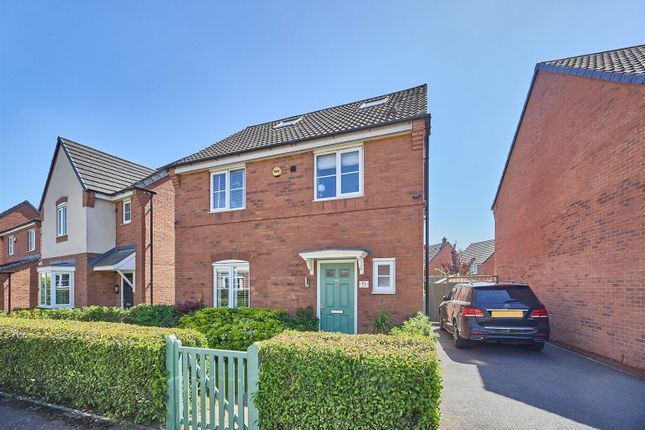 4 bed detached house