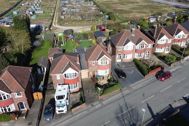 3 bed detached house