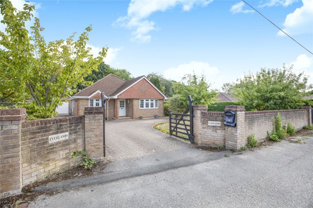 Rounce Lane, Woking GU24 2 bed bungalow for sale