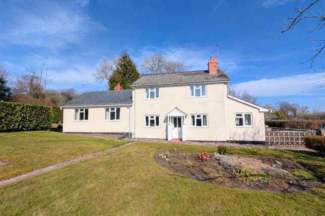3 bed detached house