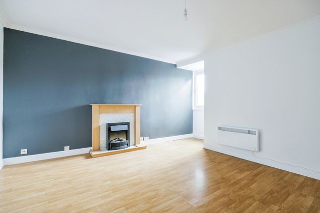 High Street, Montrose DD10 2 bed flat for sale