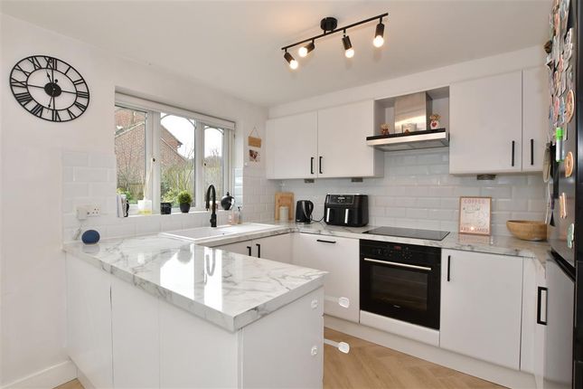 3 bed detached house