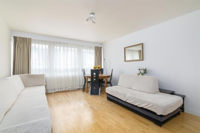 Thornham Street, London SE10 2 bed flat for sale