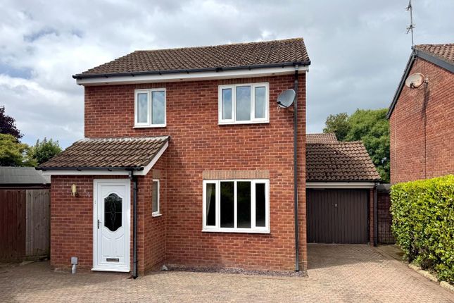 Cosmeston Drive, Penarth 3 bed detached house for sale