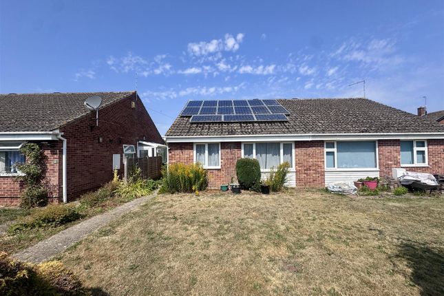 2 bedroom semi-detached bungalow for sale