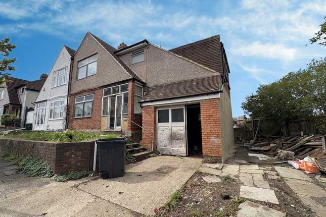 4 bedroom semi-detached house for sale