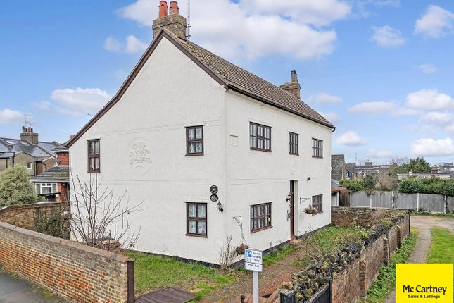 4 bed detached house