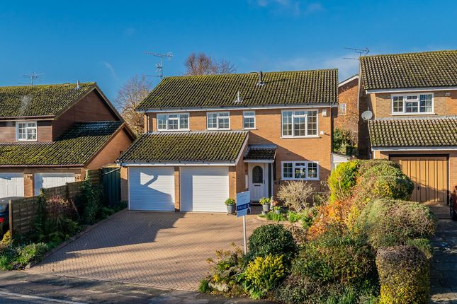 Cotefield Drive, Leighton Buzzard, LU7 4 bed detached house for sale