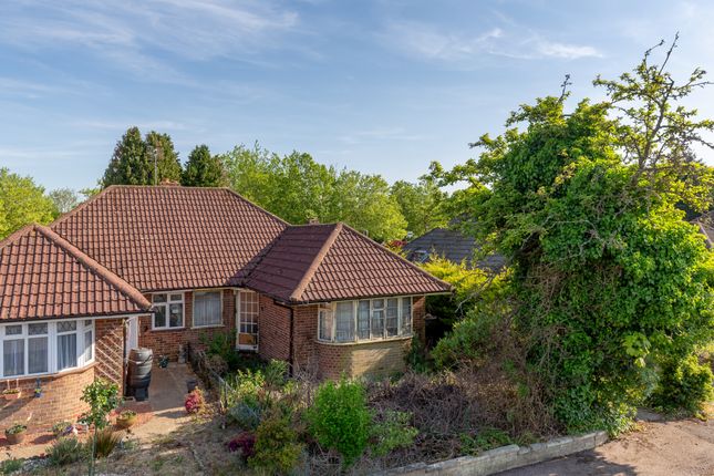 Smallmead, Horley, Surrey, RH6 2 bed bungalow for sale