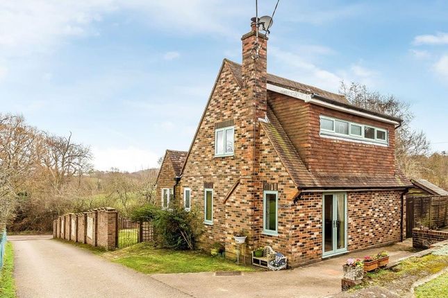 LOGMORE LANE, WESTCOTT, RH4 3 bed detached house for sale