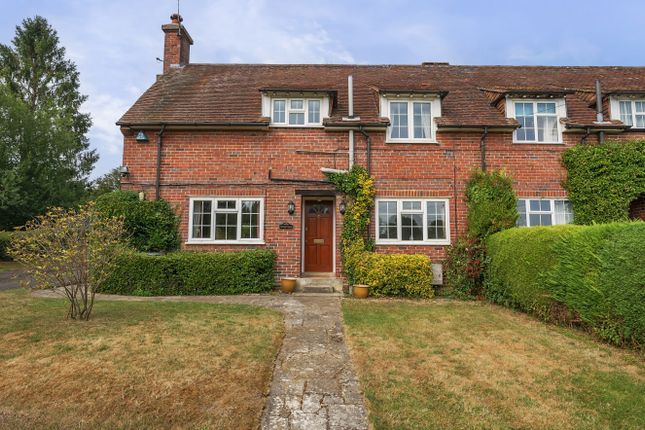 Ladycroft, Alresford, Hampshire, SO24 3 bed semi