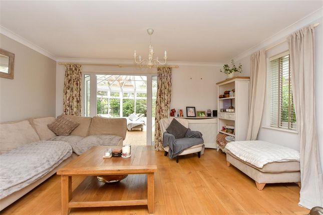 4 bed detached house