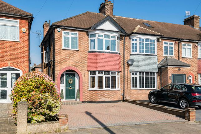 3 bedroom end of terrace house for sale