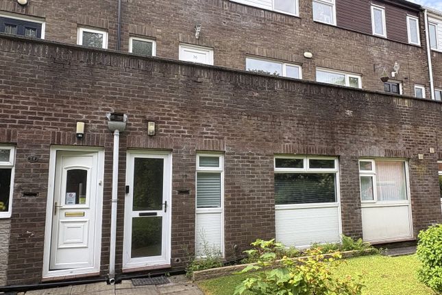 Pendle Court, Bolton, BL1 1 bed apartment for sale