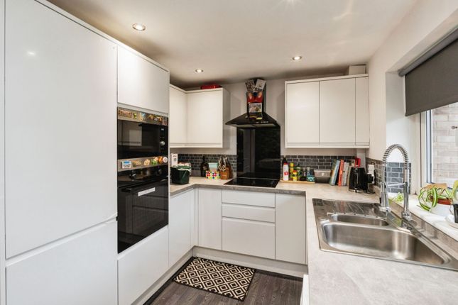 4 bedroom semi-detached house for sale