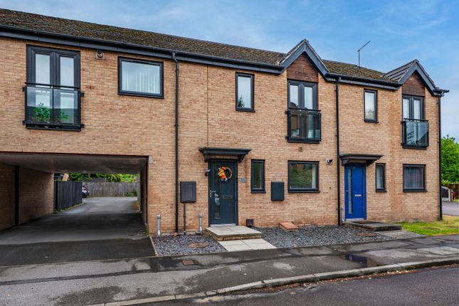 3 bedroom town house for sale