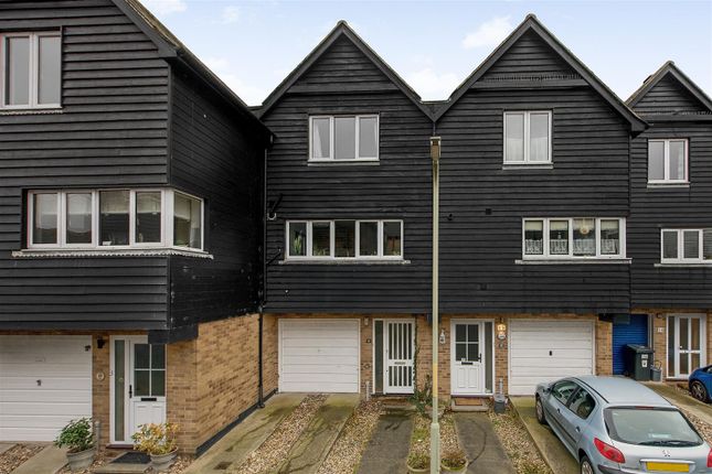 Island Wall, Whitstable 3 bed terraced house for sale