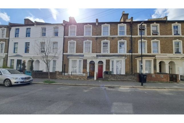 4 bed terraced house