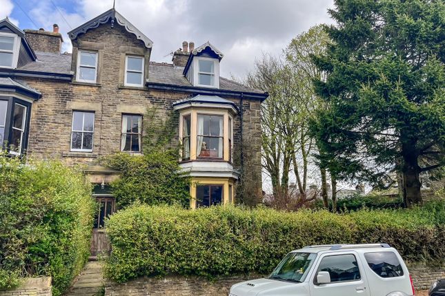 7 bedroom semi-detached bungalow for sale