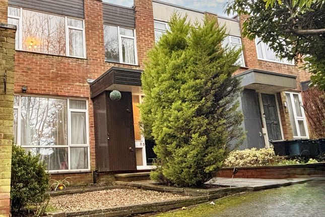 Deepfield Way, Surrey CR5 3 bed terraced house for sale