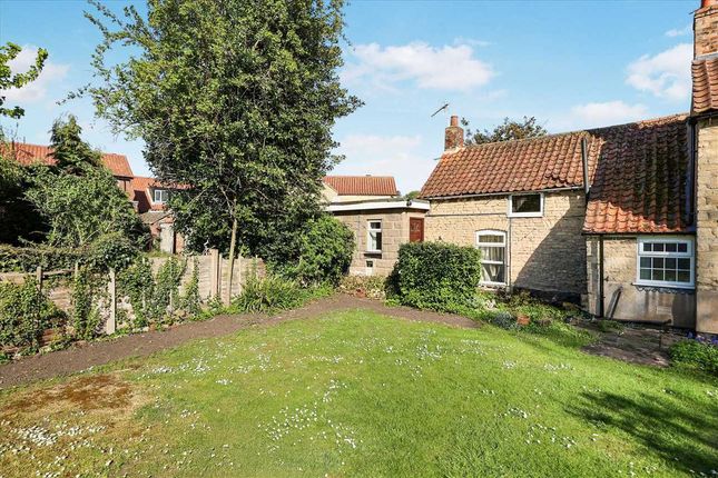 Beckside, Nettleham, Lincoln 2 bed end of terrace house for sale