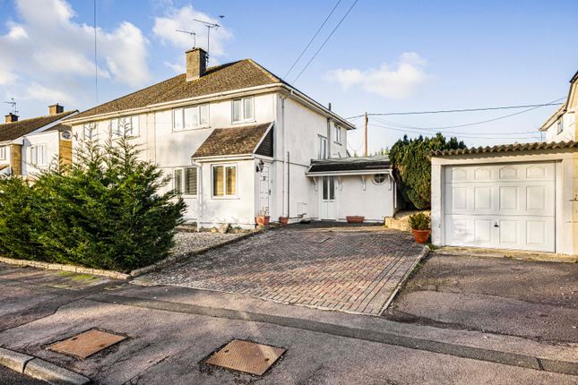 Bowling Green Road, Cirencester... 3 bed semi