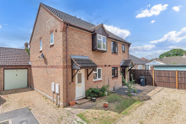 2 bedroom semi-detached house for sale