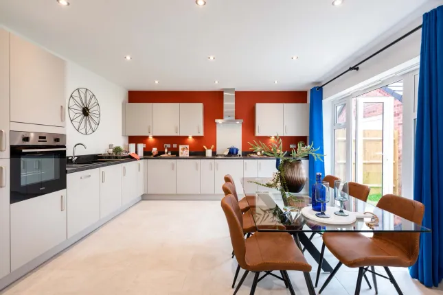 3 bed detached house