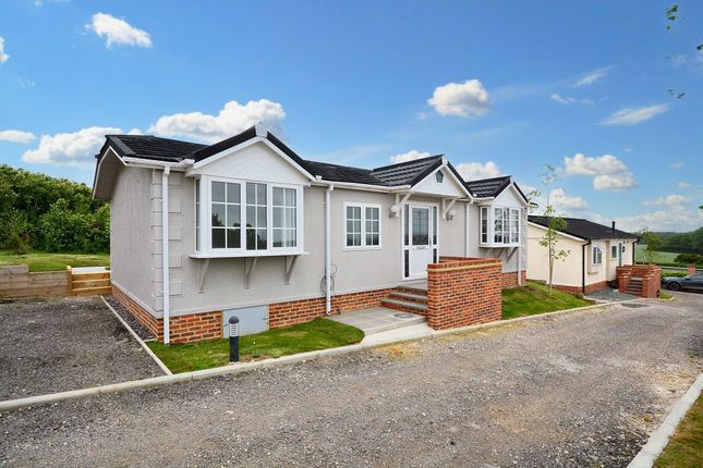 Yew Tree Park Home, Ashford TN27 2 bed park home for sale