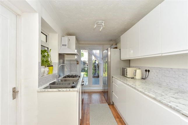 Clyde Street, Sheerness, Kent 2 bed terraced house for sale