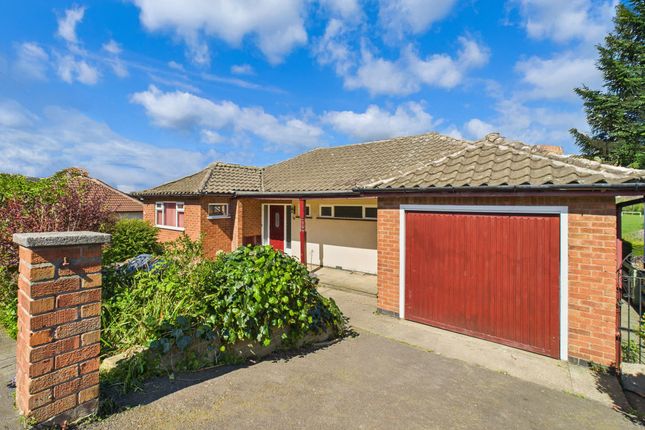 Middle Avenue, Nottingham NG4 3 bed detached bungalow for sale