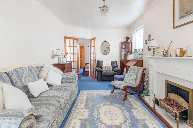 4 bedroom detached bungalow for sale