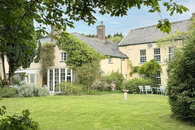7 bedroom cottage for sale