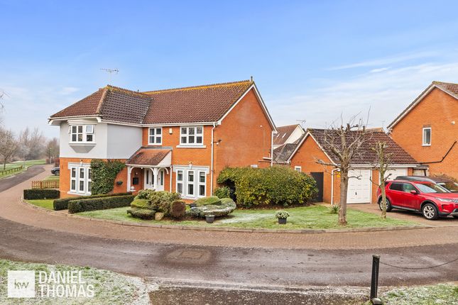Rush Drive, Waltham Abbey, EN9 4 bed detached house for sale