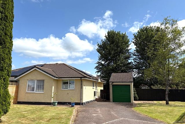2 bedroom semi-detached bungalow for sale