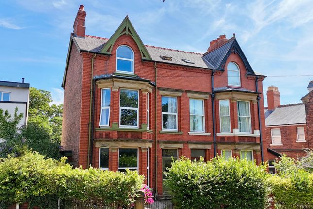 5 bedroom town house for sale