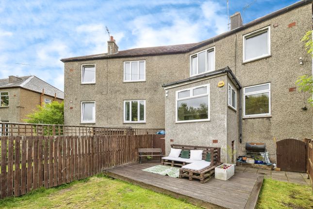 3 bedroom flat for sale