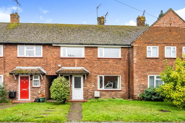 Cedar Way, Surrey GU1 3 bed terraced house for sale