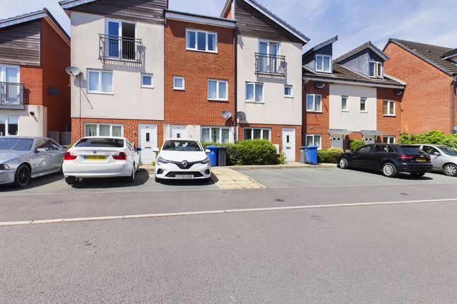 4 bedroom town house for sale