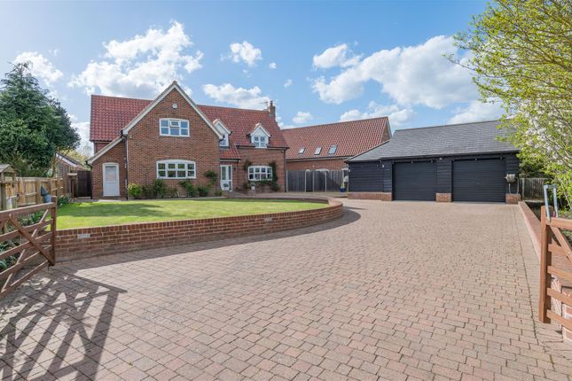 4 bed detached house